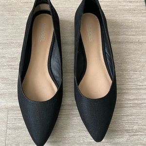 Black pointed flats